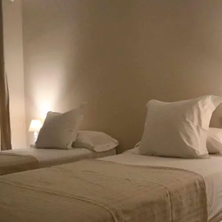 Center, 3br By Houselogy * ماربيا