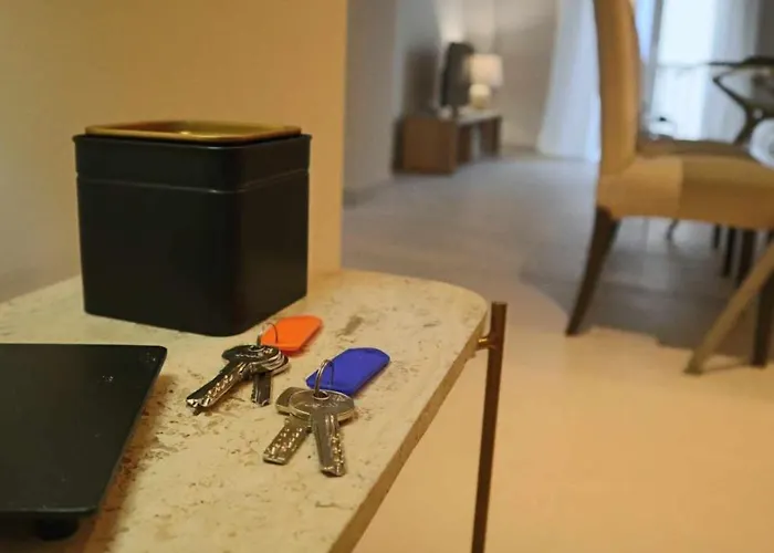 Center, 3br By Houselogy דירה מארבלה